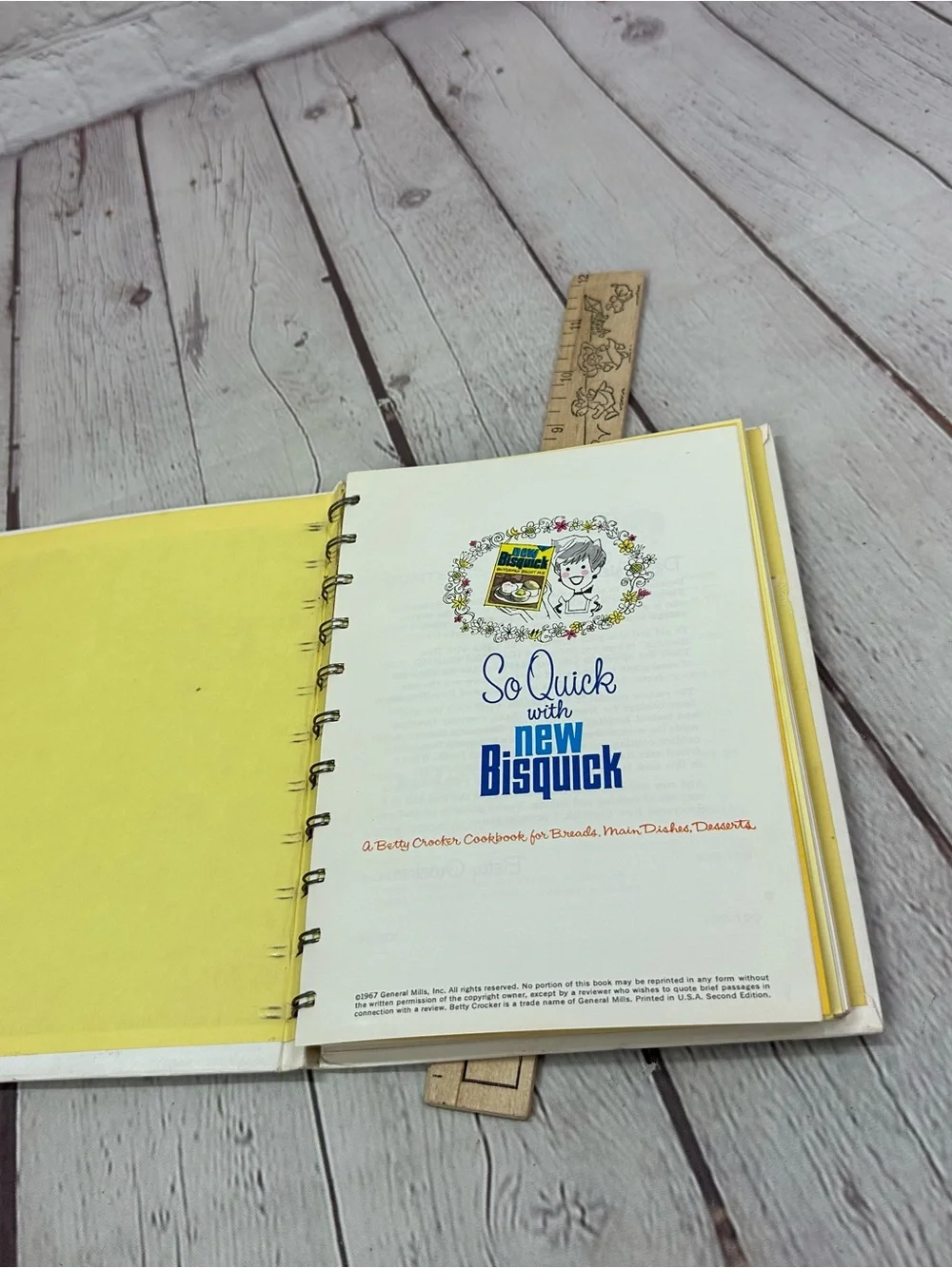 vtg 1967 So Quick with bisquick betty crocker Cookbook hardcover retro cottage